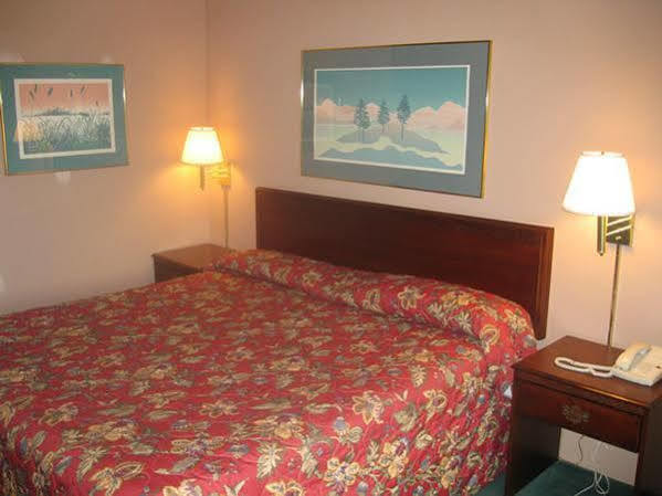 Red Roof Inn & Suites Wilkesboro Zewnętrze zdjęcie